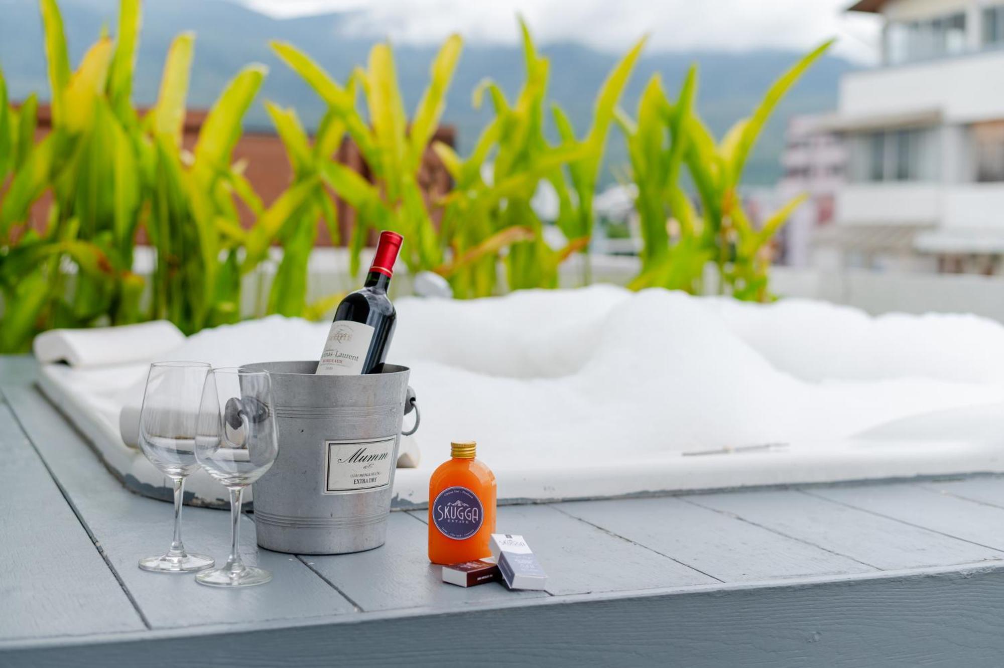 Tolani Nimman Villa Chiang Mai Ngoại thất bức ảnh