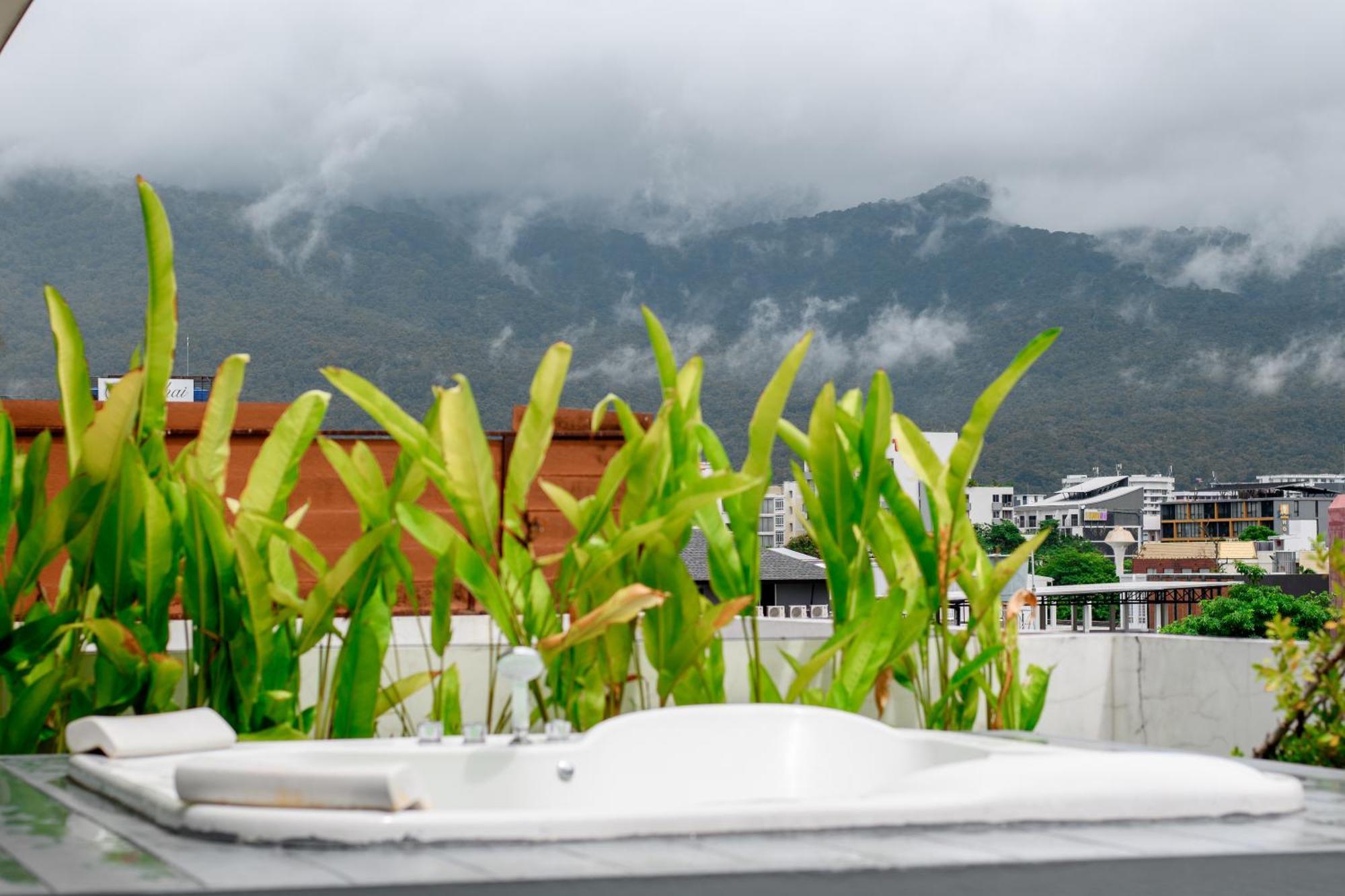 Tolani Nimman Villa Chiang Mai Ngoại thất bức ảnh